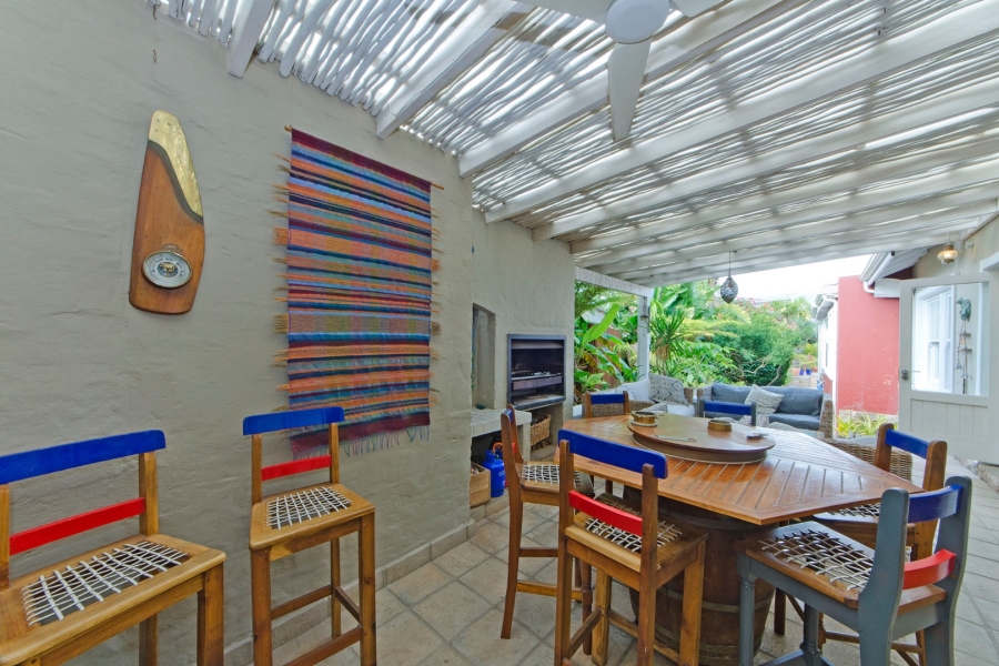 9 Bedroom Property for Sale in Leisure Isle Western Cape